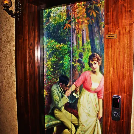 Vendome Hotel